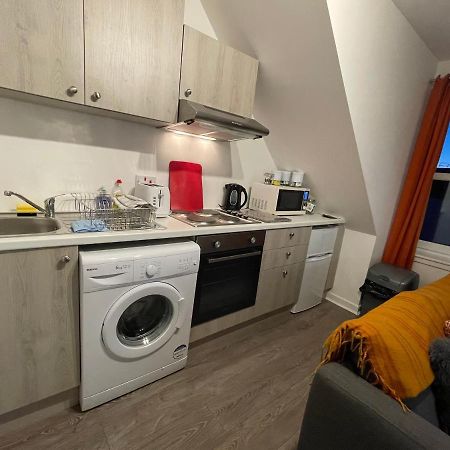 شقة Carvetii - Edward House D - 2 Dbl Bed 2Nd Floor Flat دنفرملاين المظهر الخارجي الصورة